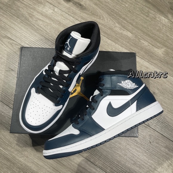 Air Jordan 1 Mid Armory Navy w - Picture 6 of 9